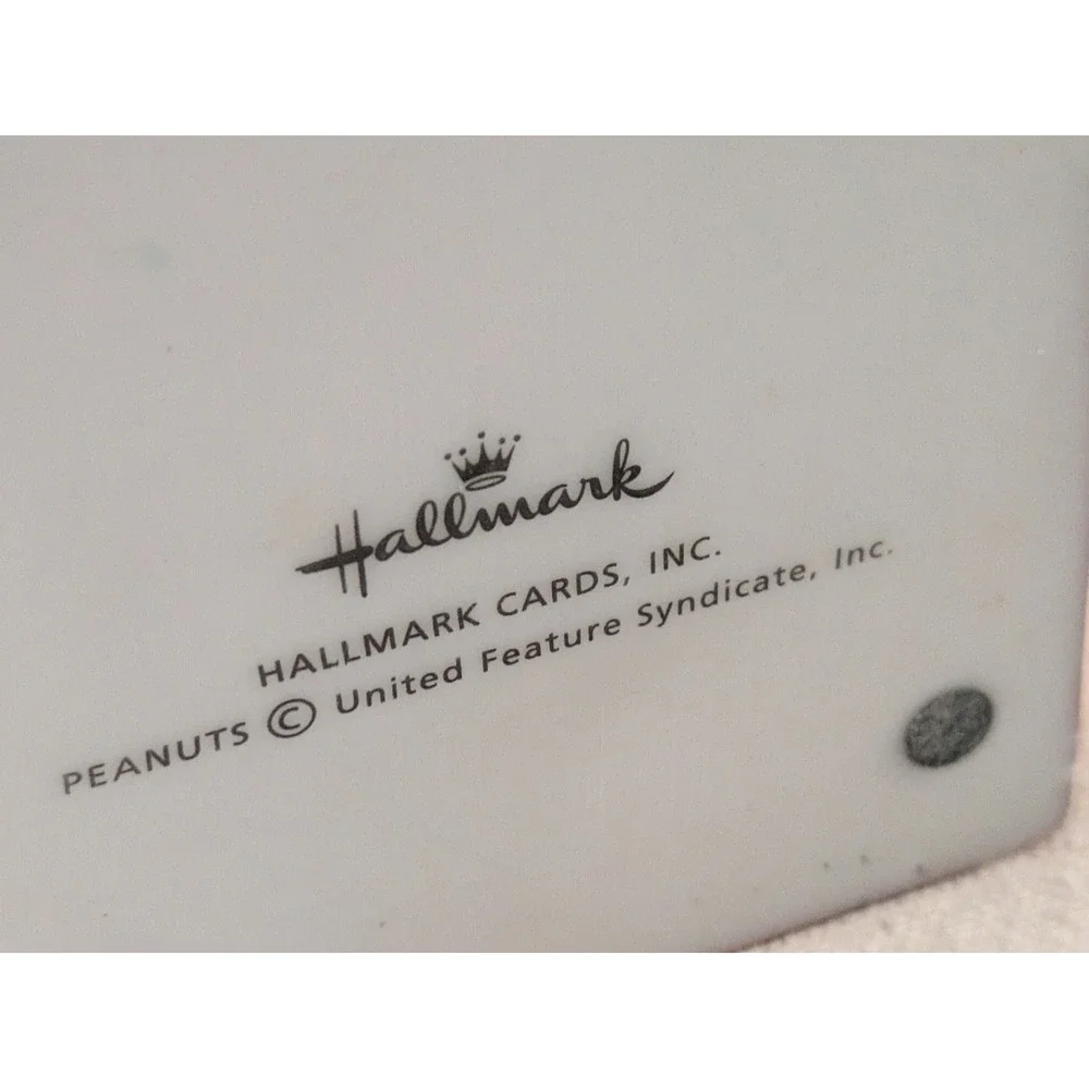 Peanuts Snoopy Perpetual Calendar Doghouse Happiness Is New Day Hallmark